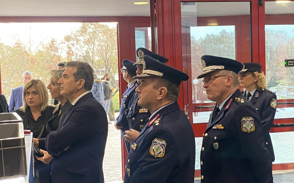 Στη Θεσσαλονίκη ο Μιχάλης Χρυσοχοΐδης για την ενδοοικογενειακή βία - «Θα την καταπολεμήσουμε με όλα τα μέσα που διαθέτουμε» (βίντεο)