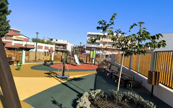 Δήμος Θερμαϊκού: Παραδόθηκε η καινούρια παιδική χαρά στη Ν. Μηχανιώνα