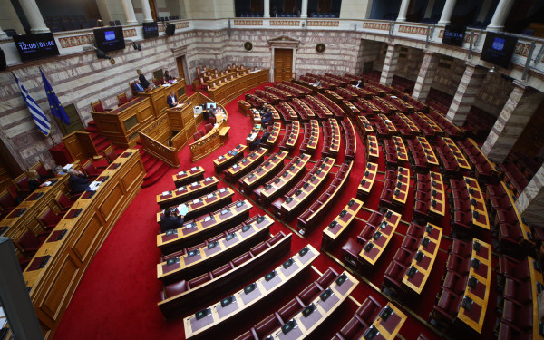 Βουλή: Το νομοσχέδιο για τη νέα Αρχή Αγοράς πέρασε κατά πλειοψηφία