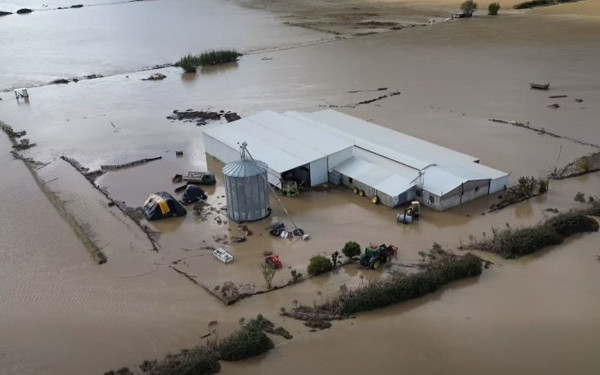 Αλβανία: Νεκρή γυναίκα από τις πλημμύρες - Εκατοντάδες άνθρωποι απομακρύνθηκαν από τα σπίτια τους