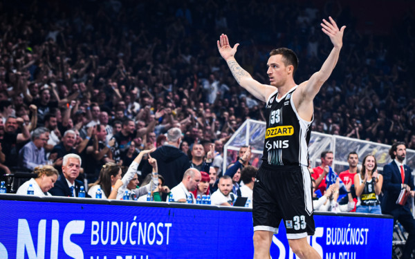 Μπάσκετ: Και με τη βούλα παίκτης του Άρη ο Άντζουσιτς