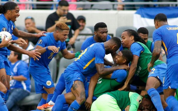 Ποιο είναι το Κουρασάο των 156.000 κατοίκων που πέτυχε ιστορική πρόκριση στο Μουντιάλ (βίντεο)