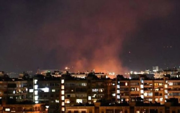 Επίθεση με πυραύλους στη Δαμασκό: Aκούστηκαν εκρήξεις - Aναφορές για νεκρούς και τραυματίες (βίντεο)