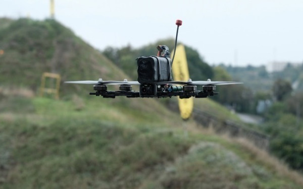 Μόσχα: Θραύσματα ουκρανικών drones έπληξαν χθες πυρηνικό σταθμό