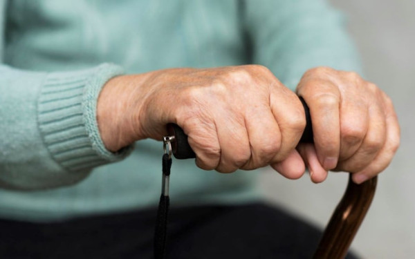 Επικίνδυνες κλήσεις: Τα κυκλώματα που «σηκώνουν» περιουσίες