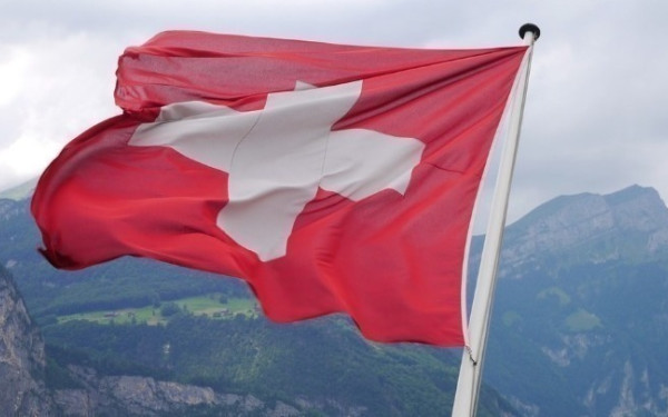 Ελβετία: Επενδύσεις 200 δισεκ. δολαρίων στις ΗΠΑ σε αντάλλαγμα για τη μείωση των δασμών στο 15%