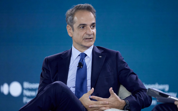 Θετικά νέα για την κυβέρνηση από την οικονομία και τις δημοσκοπήσεις