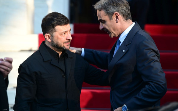 Στο Παρίσι την Τρίτη ο Κυριάκος Μητσοτάκης για την κρίσιμη συνάντηση της «Συμμαχίας των Προθύμων»