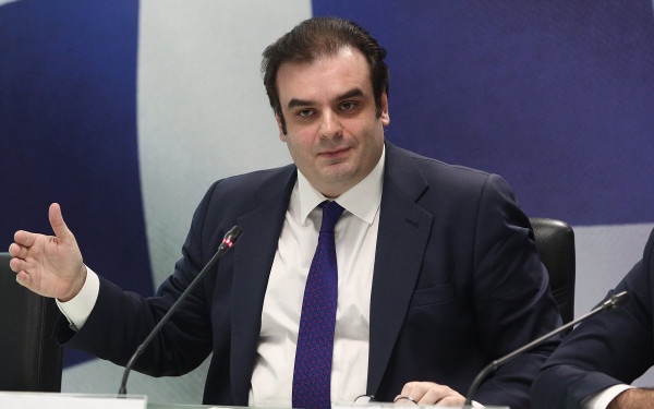 Μισθοί, φόροι, συντάξεις: Τι προβλέπει ο προϋπολογισμός του 2026