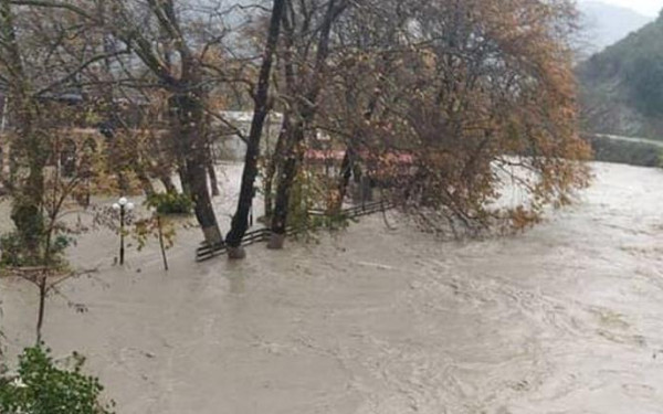 Ιωάννινα: Ζημιές σε καλλιέργειες, δρόμους και γέφυρες προξένησε η κακοκαιρία στην Ήπειρο