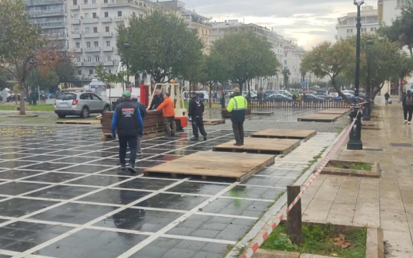 Θεσσαλονίκη: Στήνεται το Χωριό των Χριστουγέννων στην Αριστοτέλους