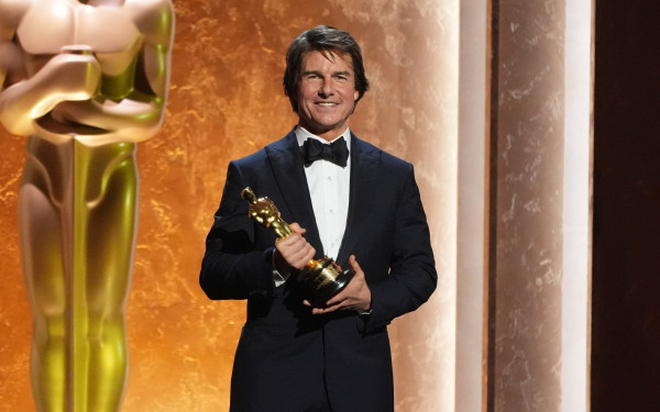 Governors Awards 2025: Ο Τομ Κρουζ τιμήθηκε με το πρώτο Όσκαρ της καριέρας του