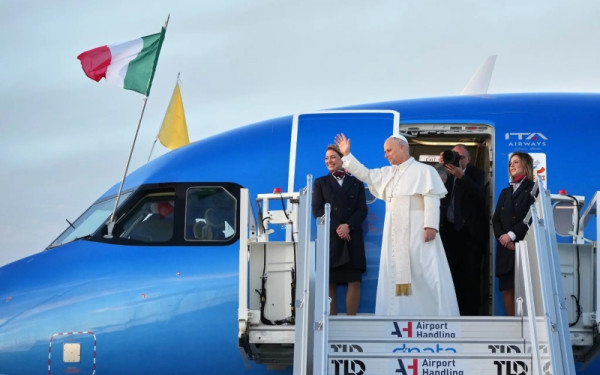Έφτασε στην Τουρκία ο πάπας Λέων ΙΔ' για τετραήμερη επίσκεψη