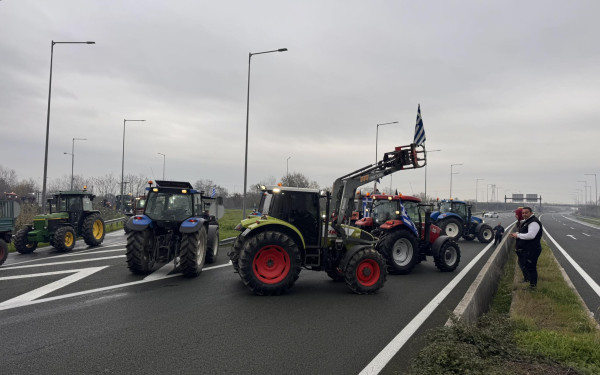 Σέρρες: Άνοιξε για τα φορτηγά το τελωνείο Προμαχώνα- Οι αγρότες προαναγγέλλουν κλιμάκωση των κινητοποιήσεών