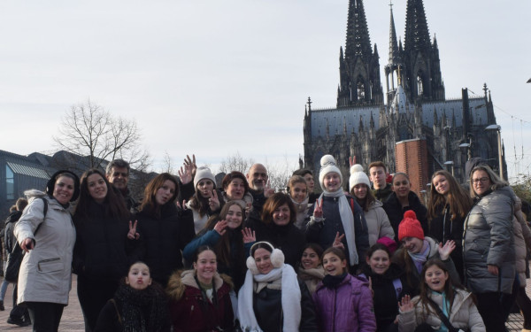 Εντυπωσίασε η Παιδική χορωδία του Δημοτικού Ωδείου Πολυγύρου στην Κολωνία