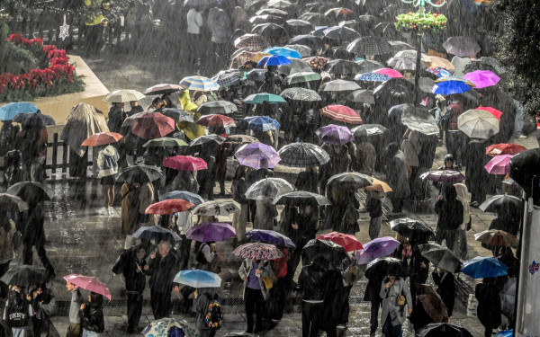 Καιρός: Έρχεται υγρός Δεκέμβριος με βροχές - Δείτε χάρτες και αναλυτική πρόγνωση
