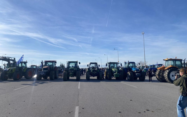 Αγροτικές κινητοποιήσεις σε Ηπειρο και Αχαΐα: Στους δρόμους με τρακτέρ και συνελεύσεις