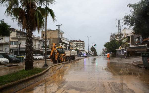 Κακοκαιρία Byron: Μηνύματα 112 σε Καρδίτσα, Φθιώτιδα, Τρίκαλα -  «Αποφύγετε τις άσκοπες μετακινήσεις»