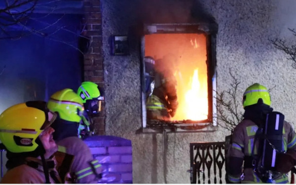 Γερμανία: Τραγωδία στο Βερολίνο - Ένα παιδί έχασε τη ζωή του σε πυρκαγιά σε μονοκατοικία