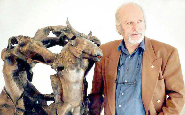 Έφυγε από τη ζωή ο Ευάγγελος Μουστάκας, ο γλύπτης του αγάλματος του Μεγάλου Αλεξάνδρου στη Νέα Παραλία Θεσσαλονίκης