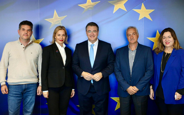 Βρυξέλλες: Θεσμικές συναντήσεις του Alumni Association ΑΠΘ με Α. Τζιτζικώστα και Ε. Μελέτη