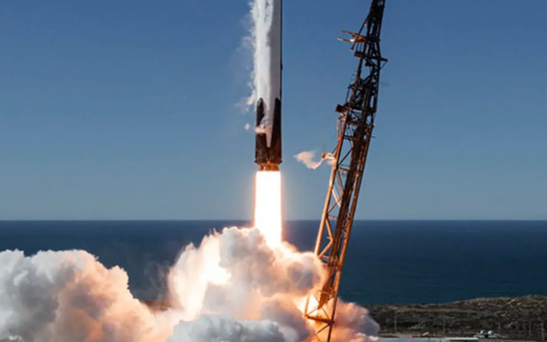 Εκτοξεύθηκαν και είναι σε τροχιά οι πέντε πρώτοι ελληνικοί μικροδορυφόροι (βίντεο)