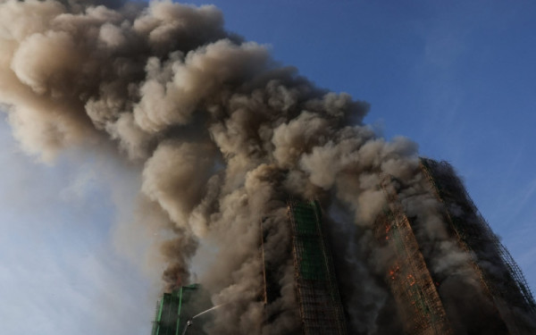 Χονγκ Κονγκ: Τουλάχιστον 44 νεκροί και σχεδόν 300 αγνοούμενοι από την πυρκαγιά στους ουρανοξύστες