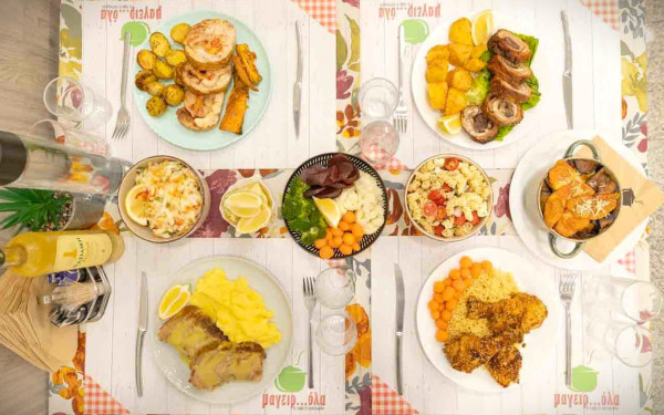 Μαγειρ…όλα & ταψί & κατσαρόλα: Η καρδιά του παραδοσιακού, σπιτικού φαγητού χτυπάει στον Εύοσμο