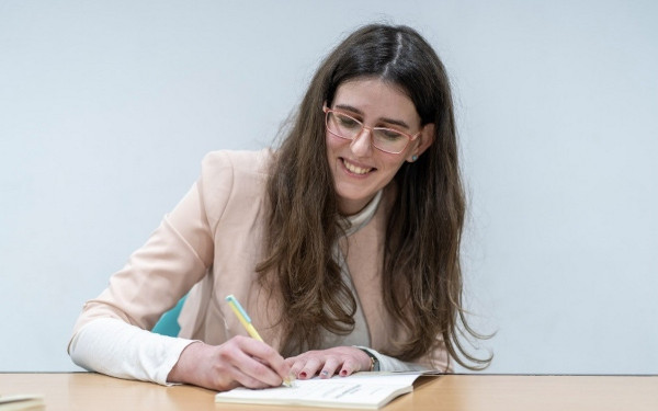 Ιωάννα Μαλουμίδου στη «ΜτΚ»: Πολλές φορές οι εκπαιδευτικοί ξεχνάμε πως είναι να είσαι παιδί