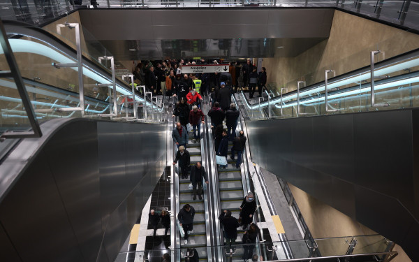 Ένας χρόνος Μετρό: Ικανοποιημένοι όσοι άφησαν ΙΧ και λεωφορεία