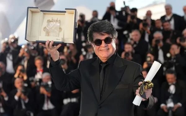 Τζαφάρ Παναχί: Ο σκηνοθέτης που κέρδισε Χρυσό Φοίνικα στις Κάννες καταδικάστηκε ξανά σε φυλάκιση