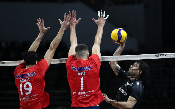 Βόλεϊ: Τρίτη διαδοχική νίκη για τον ΠΑΟΚ (βίντεο)