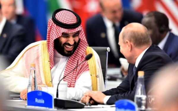 Ρωσία και Σαουδική Αραβία υπέγραψαν συμφωνία για επισκέψεις επιχειρηματιών και τουριστών χωρίς βίζα για 90 ημέρες