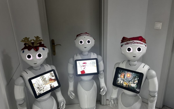 Θεσσαλονίκη: Ρομπότ θα πουν τα κάλαντα και θα βοηθήσουν τον Αϊ-Βασίλη