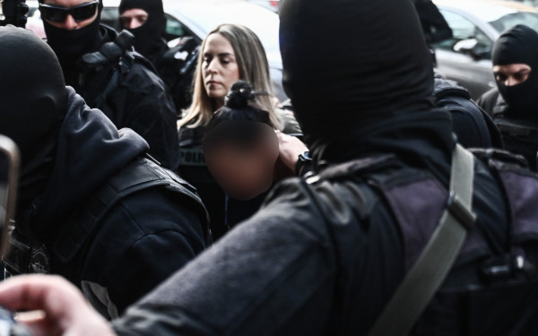 Προφυλακιστέα η 46χρονη για τη δολοφονία της πεθεράς της στη Σαλαμίνα