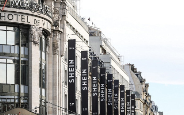 Στο Γαλλικό δικαστήριο σήμερα το αίτημα για την τρίμηνη αναστολή της πλατφόρμας Shein
