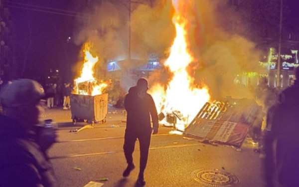 Ογκώδεις αντικυβερνητικές διαδηλώσεις συγκλονίζουν τη Βουλγαρία - Ο πρόεδρος ζητά παραίτηση της κυβέρνησης