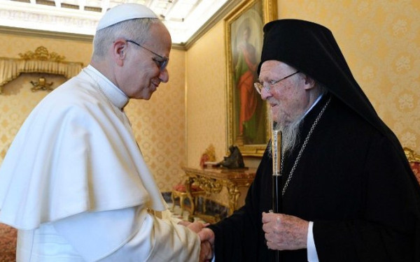 Στη Νίκαια σήμερα ο Οικουμενικός Πατριάρχης Βαρθολομαίος και ο Πάπας Ρώμης Λέων ΙΔ’