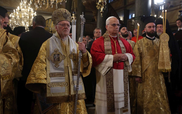 Μηνύματα ειρήνης ΄εξέπεμψαν από το Φανάρι ο Οικουμενικός Πατριάρχης Βαρθολομαίος και ο πάπας Λέων