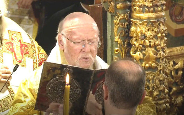Σπάνια στιγμή στο Φανάρι - Θεία λειτουργία με παρόντα τον πάπα Λέοντα τον ΙΔ - Παρακολουθήστε ζωντανά