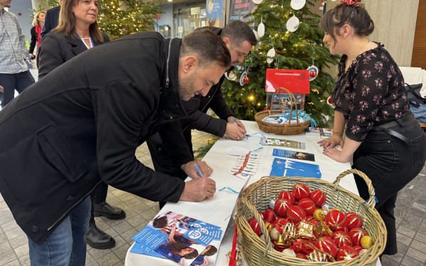 Θεσσαλονίκη: Ντέρμπι ευχών από Πρίττα και Βιεϊρίνια για χάρη του «Χαμόγελου του Παιδιού»