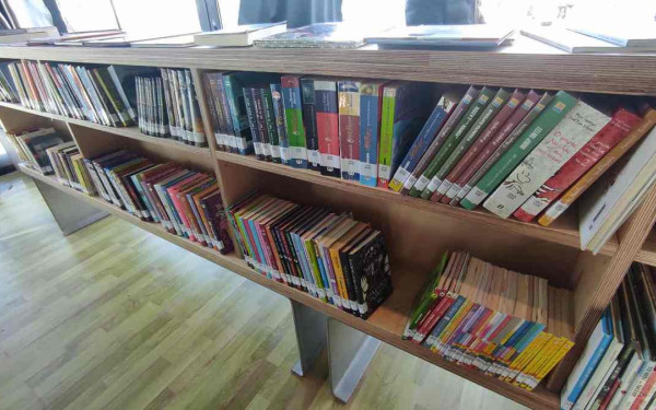 Θεσσαλονίκη: «Μια βιβλιοθήκη μέσα στη θάλασσα» - Εγκαινιάστηκε στη Νέα Παραλία (βίντεο)