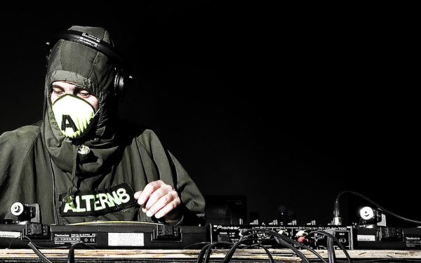 Θεσσαλονίκη: Οι «Altern-8» δίνουν ξανά «ζωή» στο rave της δεκαετίας του '90