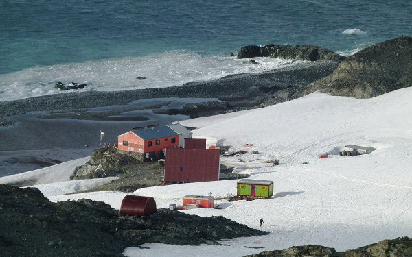 Η Αρκτική εκπέμπει SOS – Βίωσε την πιο θερμή χρονιά που έχει καταγραφεί ποτέ