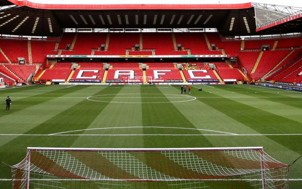 Θρήνος στην Championship: Οπαδός έχασε τη ζωή του, αναβλήθηκε το ματς