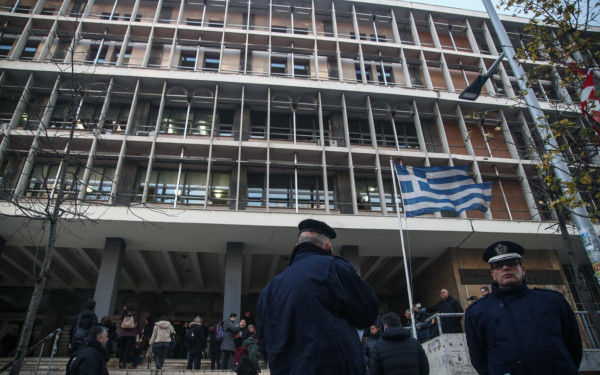 Θεσσαλονίκη: Αυτοβούλως στην ανακρίτρια ο 21χρονος φίλος του Κλεομένη που αναζητούνταν - Ελεύθερος μέχρι να απολογηθεί