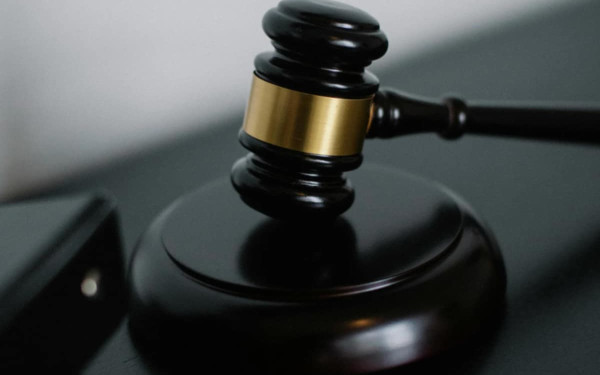 Δίκη για τη Novartis: «Δεν ήμουν αυτόπτης σε δωροδοκία πολιτικού - Κατέθεσα όσα μου έλεγε ο Φρουζής» απολογήθηκε ο Δεστεμπασίδης