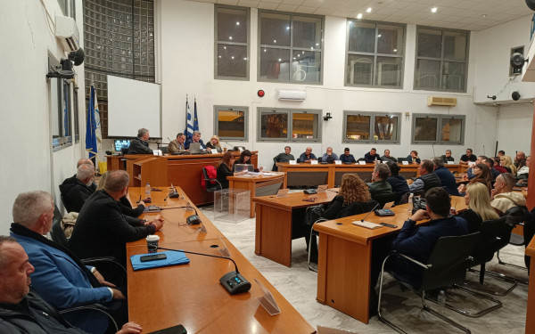 Εύοσμος: Κόντρα δημάρχου Λ. Αλεξανδρίδη - Μ. Πουρσανίδου με φόντο την αποχώρησή της: «Τον προδότη δεν αγάπησε ποτέ κανείς»