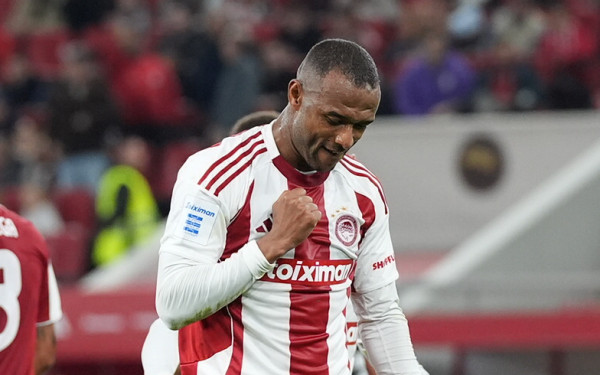 Super League: Παρέμεινε στην κορυφή ο Ολυμπιακός