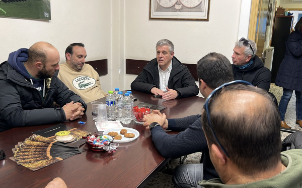 Κ. Γιουτίκας: Σε συνάντηση με παραγωγούς ρυζιού - «Εάν συνεχιστεί η κατάσταση του χρόνου θα έχουμε τελειώσει» λένε